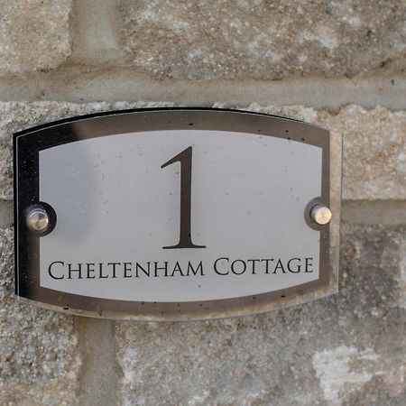 Aintree Cottage Сайренстер Экстерьер фото